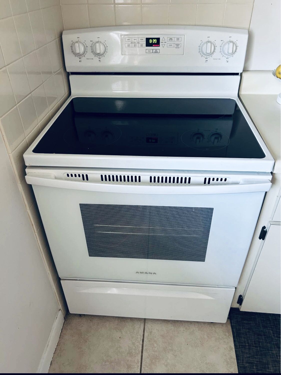 Electric Stove Like New 