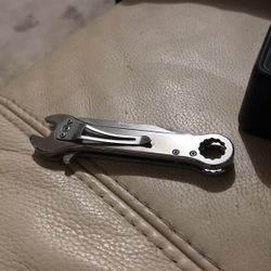 Wrench 20$