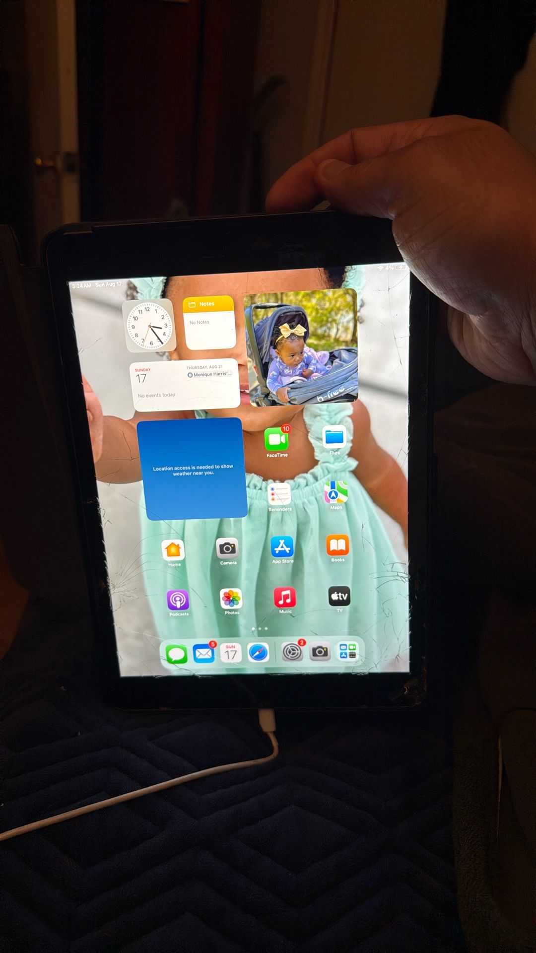 Apple iPad 9th Gen Cracked Screen Still Fully Functional