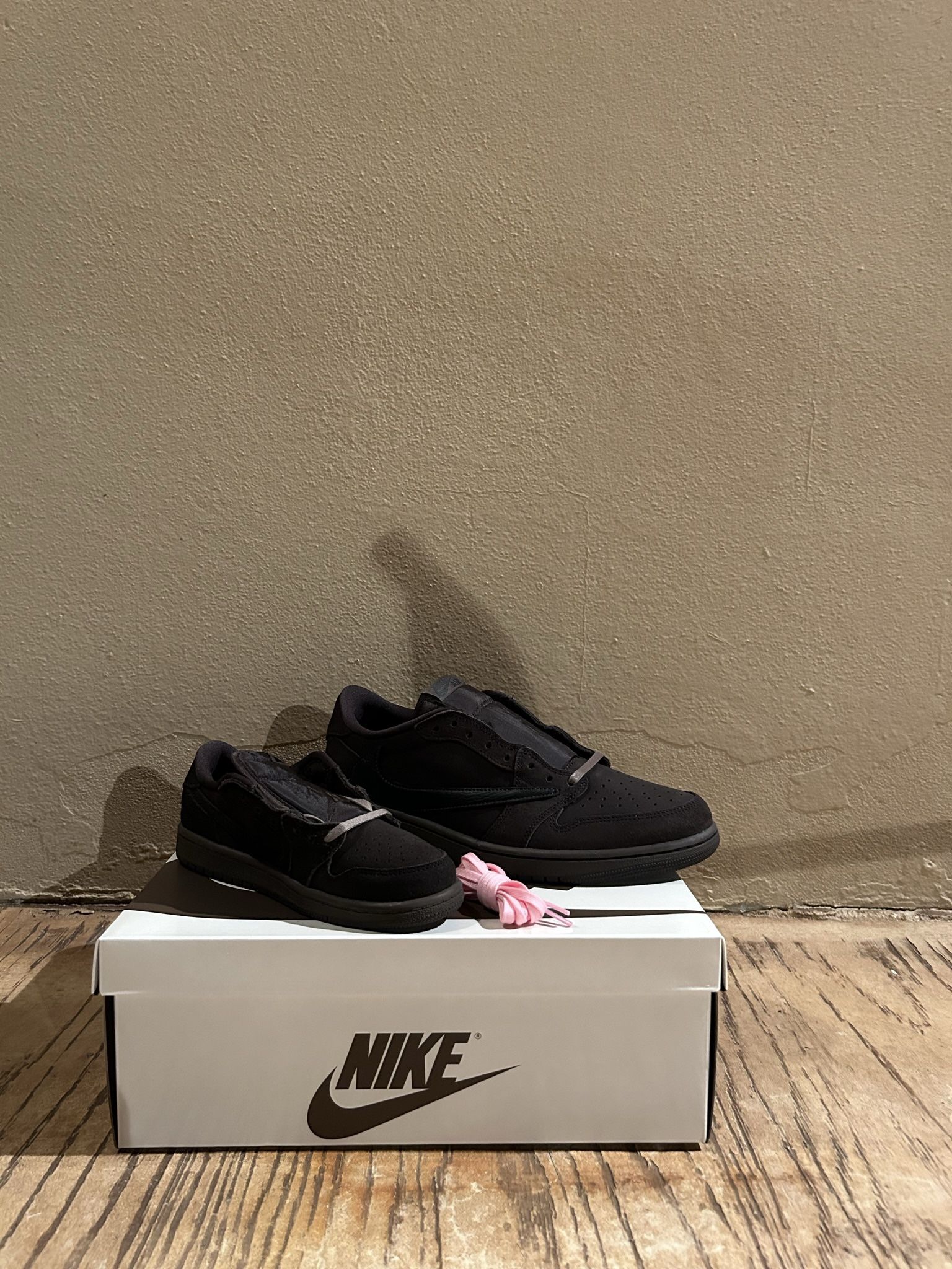 Travis Scott X Air Jordan 1 Retro Low OG SP ‘Velvet Brown’
