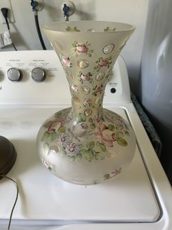 Vintage Hand Painted Vase (2)