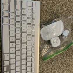 Apple Keyboard /products 