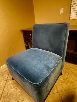 Accent chairs 