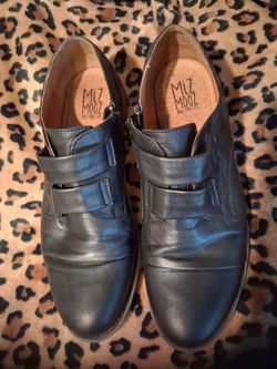 Miz Mooz women's shoes size 8.5