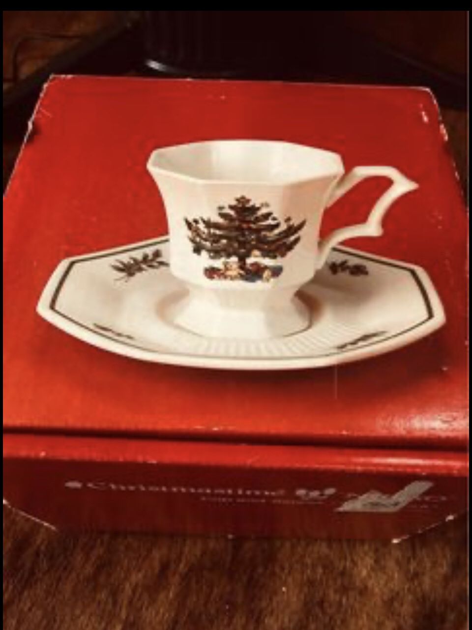 NEW Vintage Nikko Christmas Time Coffee Cups and Saucers,
