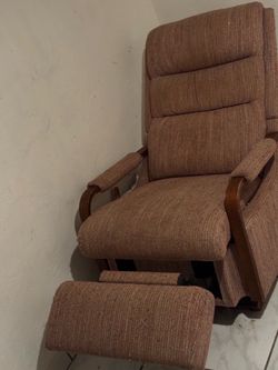 Come and get your comfy reclining chair!