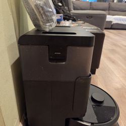 Roomba 405. FREE BAG OF KIT 