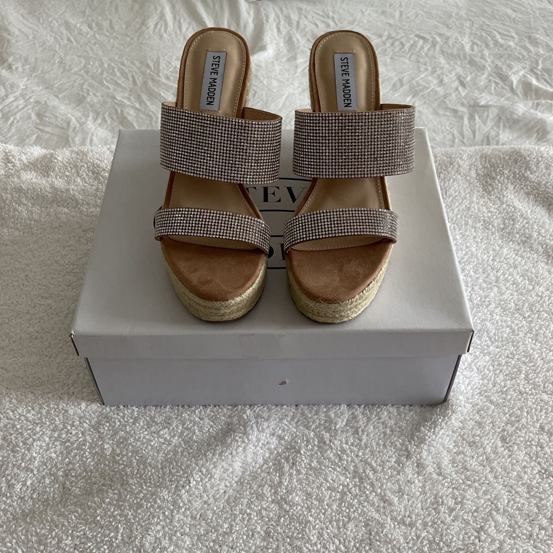 Steve Madden Sparkle Wedges