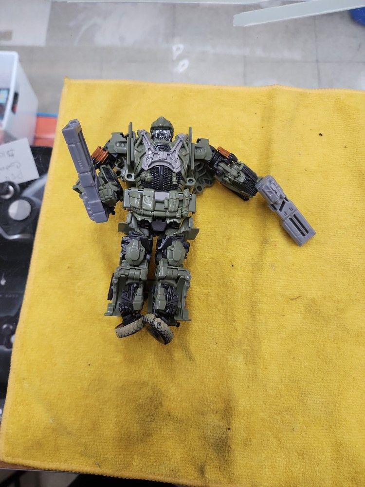 Transformers: Era Da Extincao, Voyager Hound