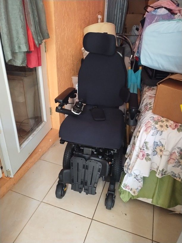 Brand New Power Chair