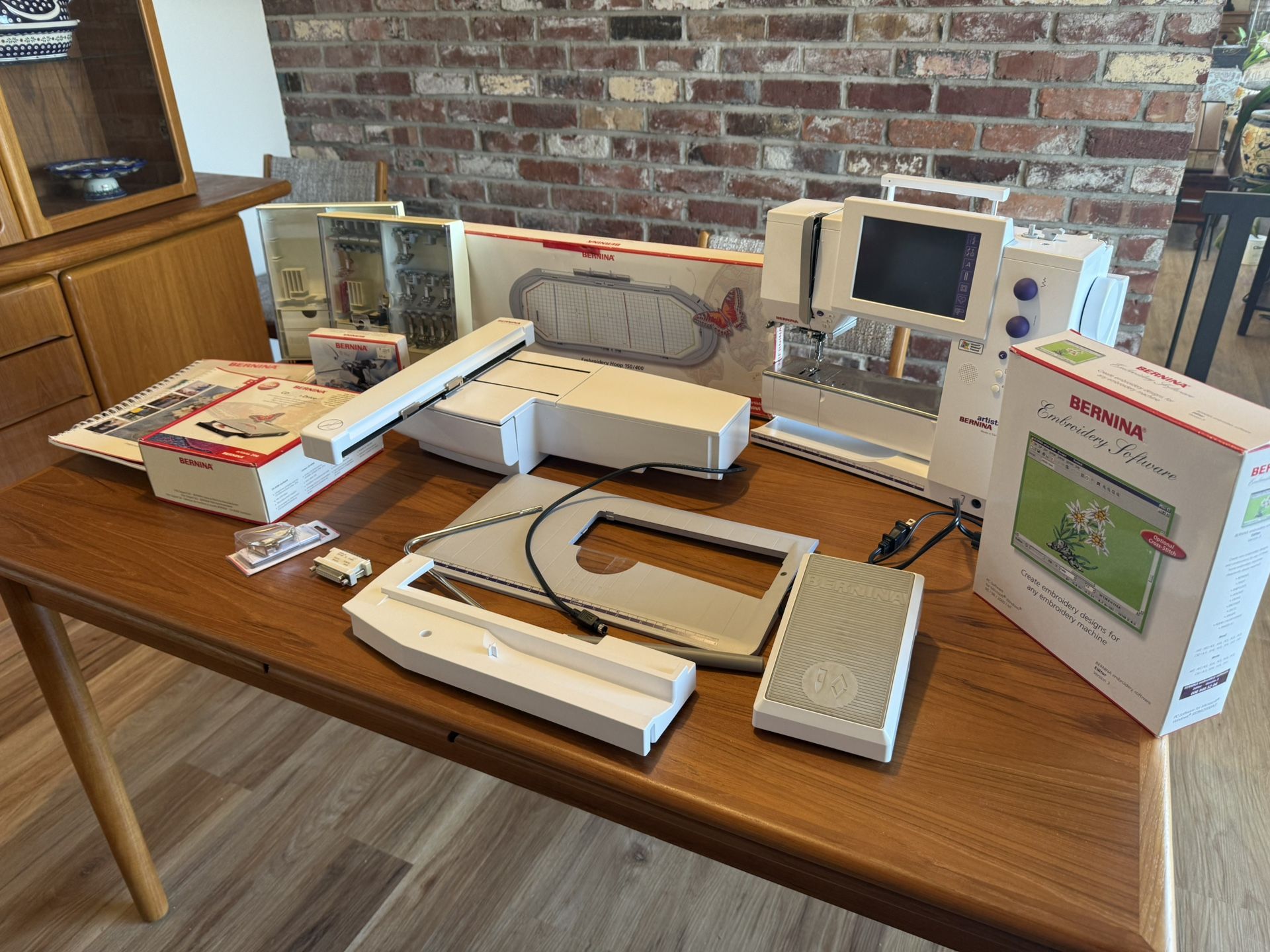 Bernina Artista 200E Sewing & Embroidery Machine – Serviced & Complete Set