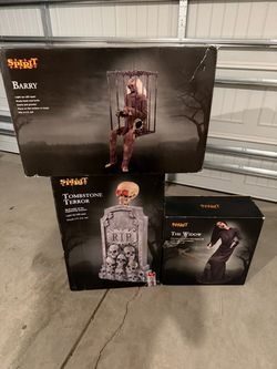 Spirit Halloween Animatronics - Barry, The Keeper, Tombstone Terror, The Widow