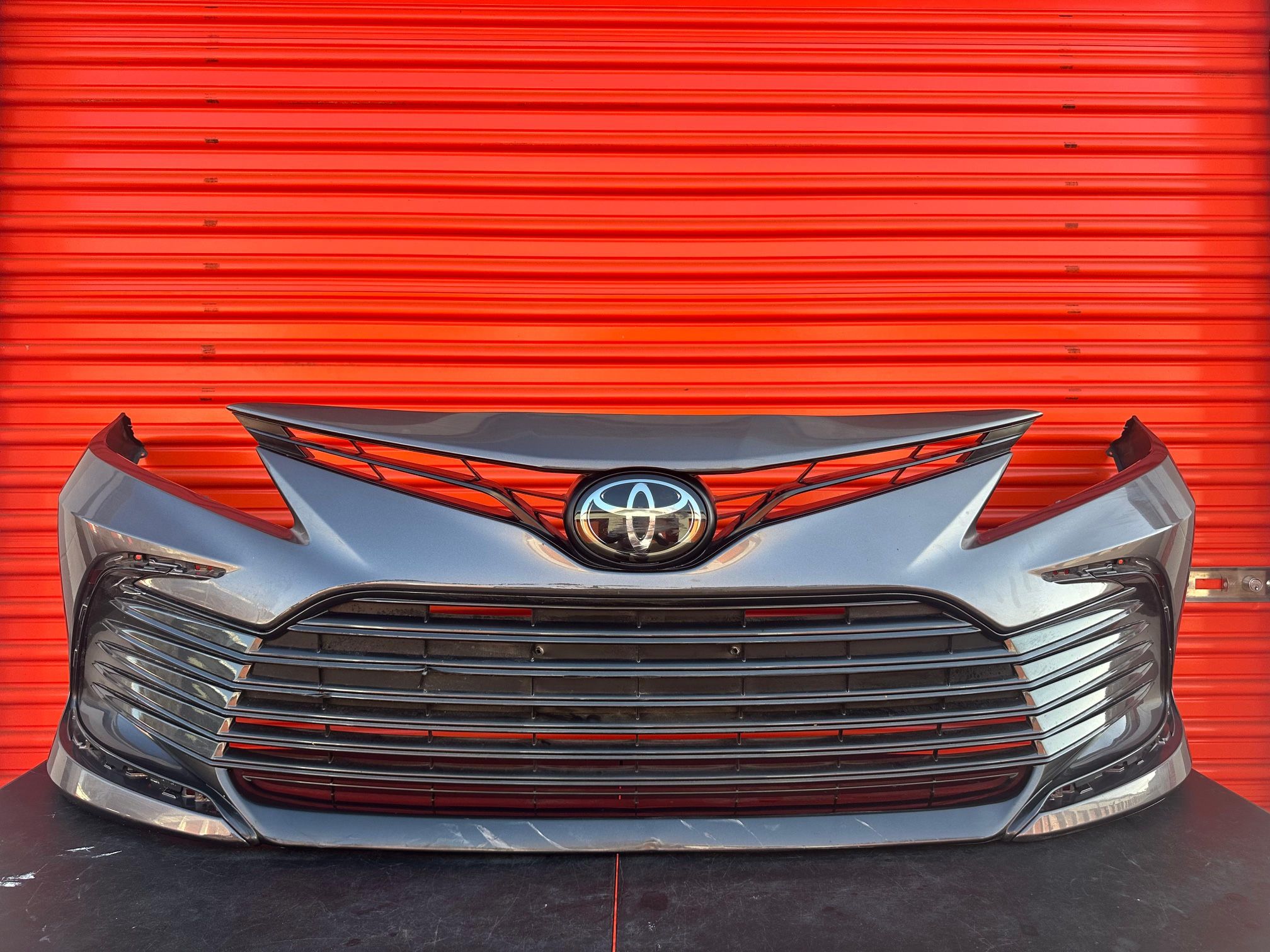 2021-2024 TOYOTA CAMRY XLE/LE HYBRID FRONT BUMPER COVER OEM