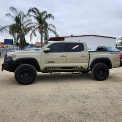 2017 Toyota Tacoma Double Cab TRD Off Road
