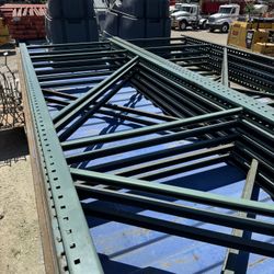 Heavy Duty Pallet Racking – 10 Uprights, ~91 Beams, 11 Cross Bars