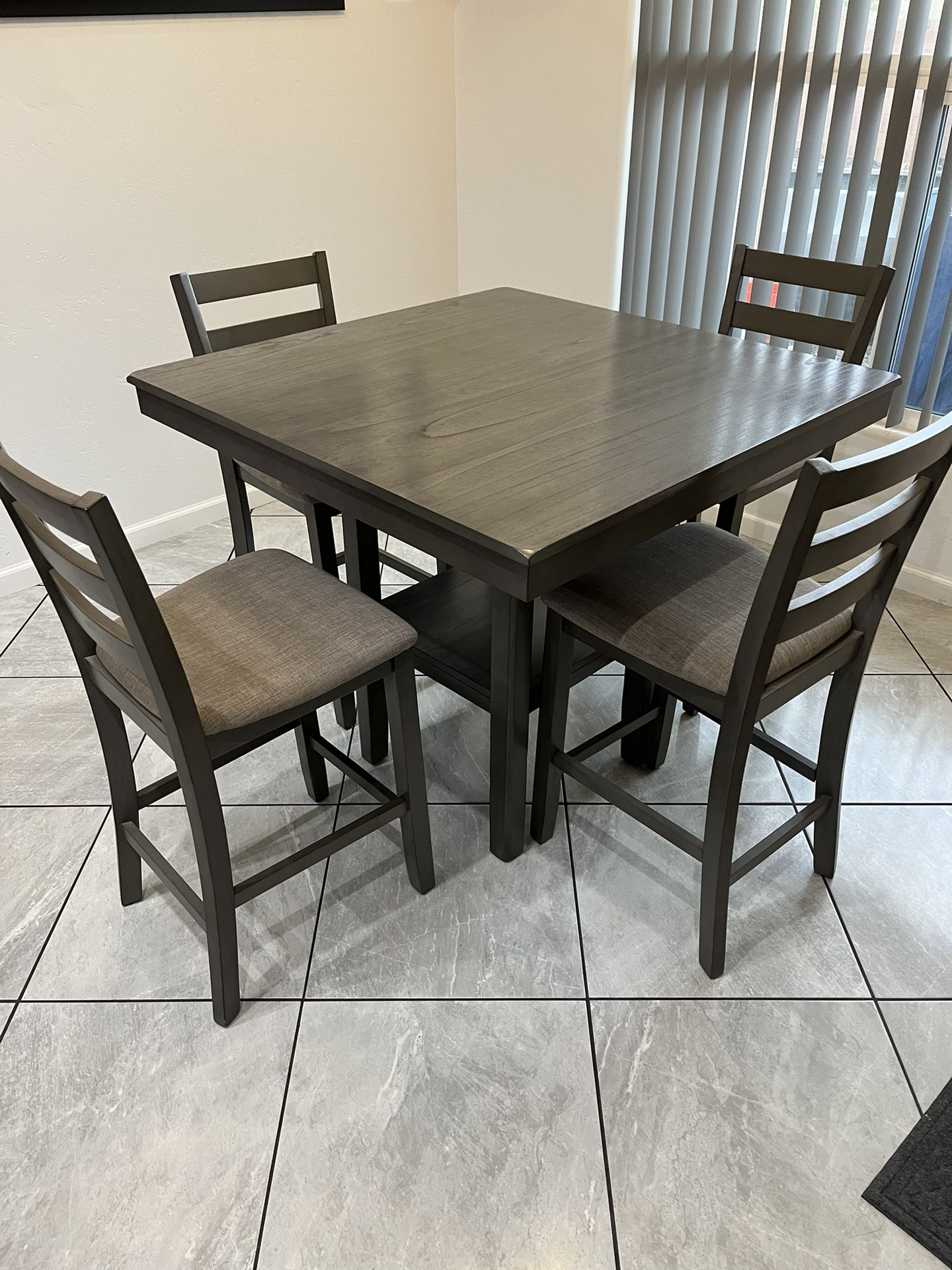 Gray Dining Set 