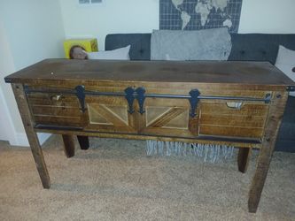 Accent/Entryway Table