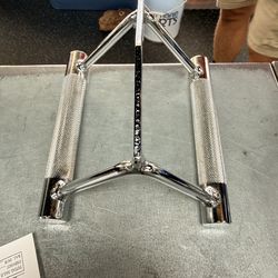 CENTR DOUBLE D LOW ROW HANDLE (NEW)