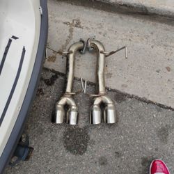 Exhaust Pipes 4 Tips