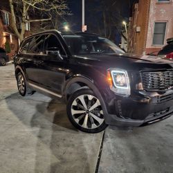 2021 Kia Telluride - 
16,000 miles only 
Grandpa-owned, like-new condition. 
Asking $32,000.