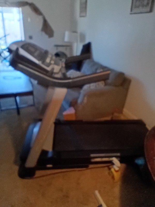 Protec 3 Cushioning Treadmill