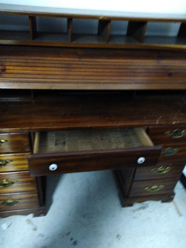 Antique Desk With Sliding Shutter