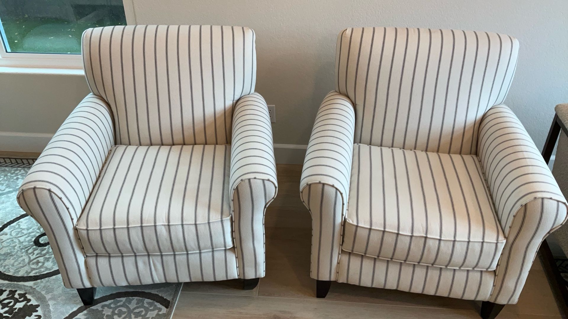 Living Room Chairs