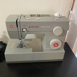 Sewing Machine SINGER 