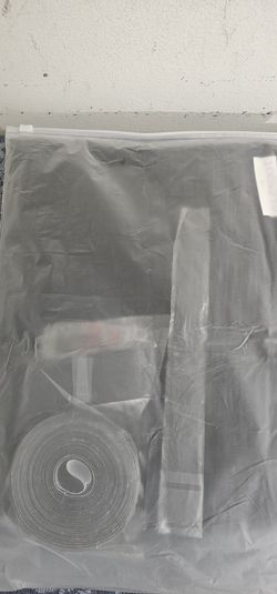 Magnetic Mesh Screen Door.