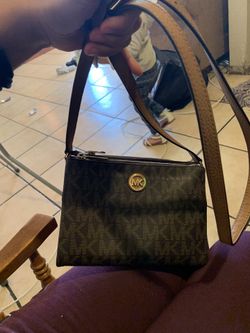 Mk Purse Like New