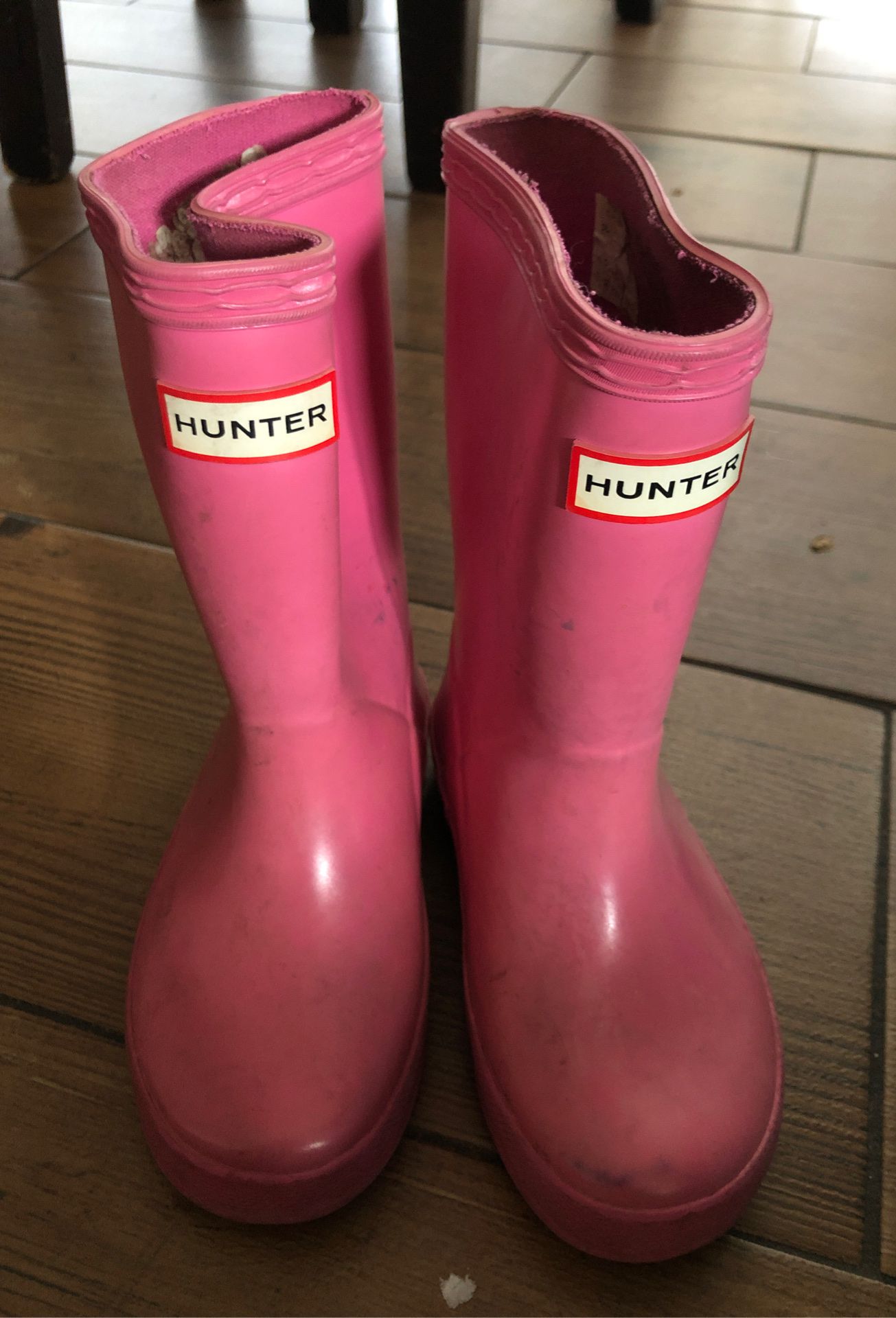 Kids hunter rain boots size 9 US