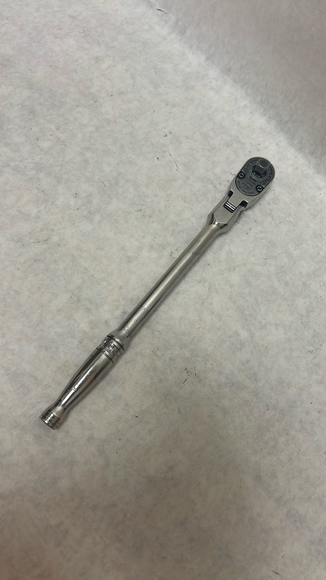 Snap on 11 1/2 inch 3/8 ratchet swivel head