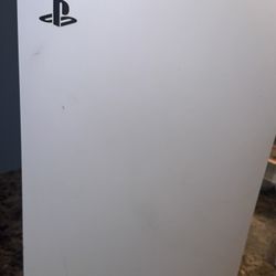 PlayStation 5 With Controller & Charging Station