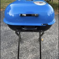 Americana Charcoal Grill