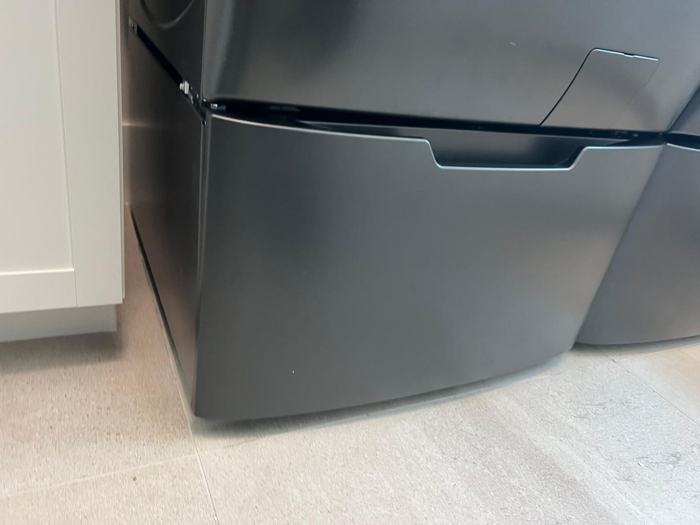 GE 28 in. Wide Laundry Pedestal with 16 in. Height