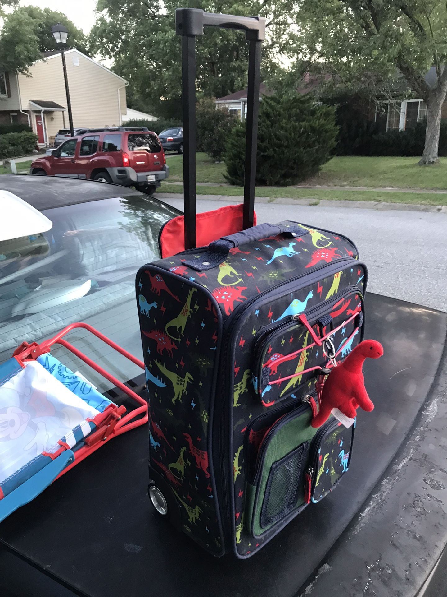Like New Kids Rollaround Luggage With Extension Handle Very Nice Only $20 Firm