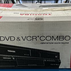 DVD & VCR Combo Player