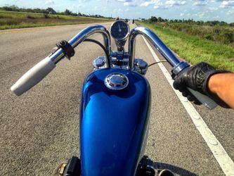 Want to buy salvaged Harley sportsters // buells