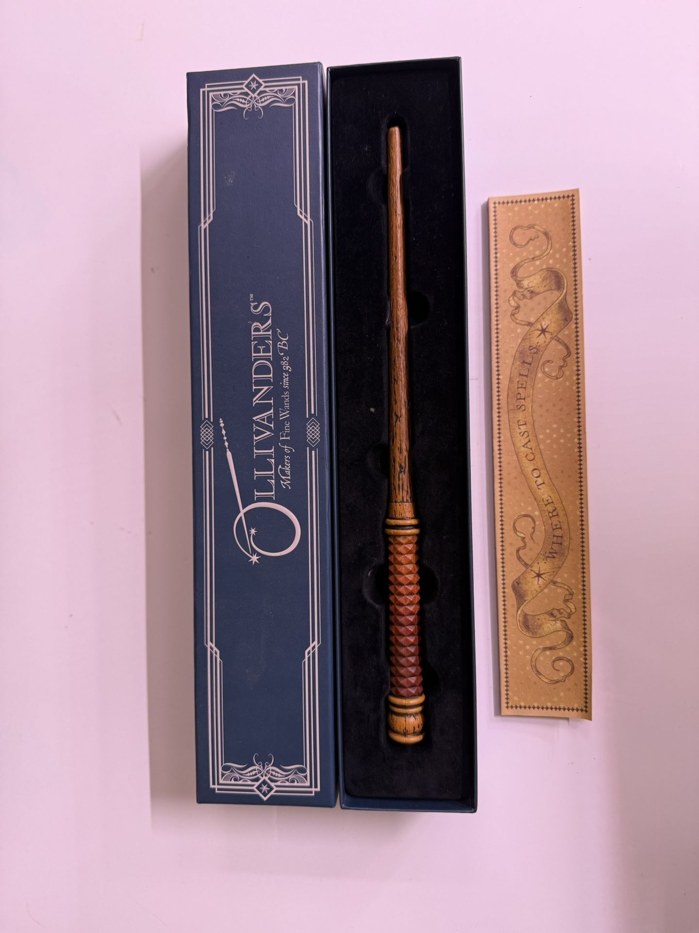 The Wizarding World of Harry Potter Kaede and the Unicorn Mane Magical Wand