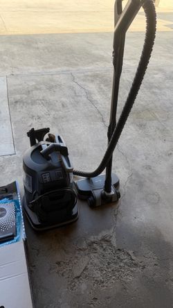 Rainbow Vacuum