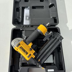 Dewalt 18 Guage Brad Nailer