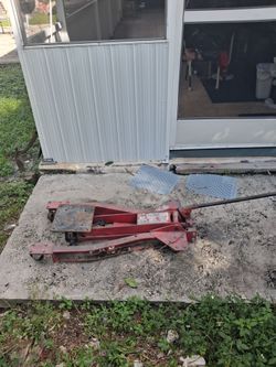 Transmission jack