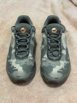 Nike Air Max Dn Size 9.5