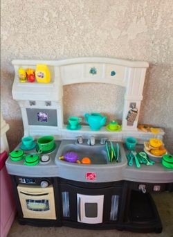 Play  Kitchen