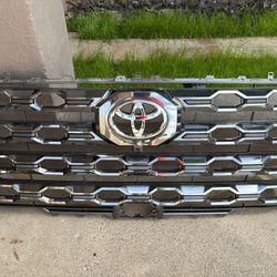 2022-2026 Platinum Toyota Tundra Grille