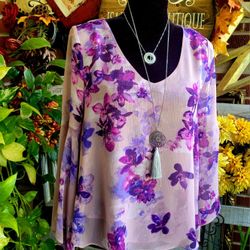 Jennifer Lopez Bohemian Style Blouse