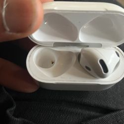Apple Airpod Pros 4
