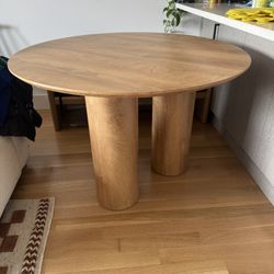 *HUGE SALE * Dining Table Seats Four 