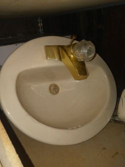 A matching set of sinks