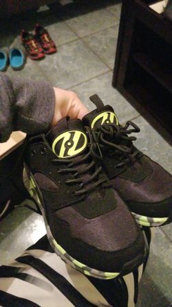 Heelys boys shoes